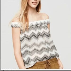 Lou & Grey Chevron Print Off The Shoulder Cropped Top Oversized Lightweight Sz S